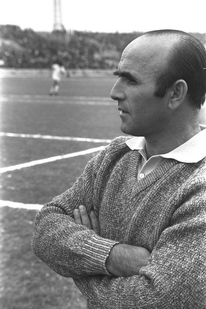 Imanu’el Szefer - trener reprezentacji Izraela w trakcie igrzysk olimpijskich w 1968 roku i mundialu w 1970 roku. źródło: wikipedia.org