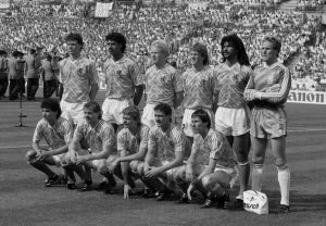 Mistrzostwa Europy w 1988 roku wygrali Holendrzy.