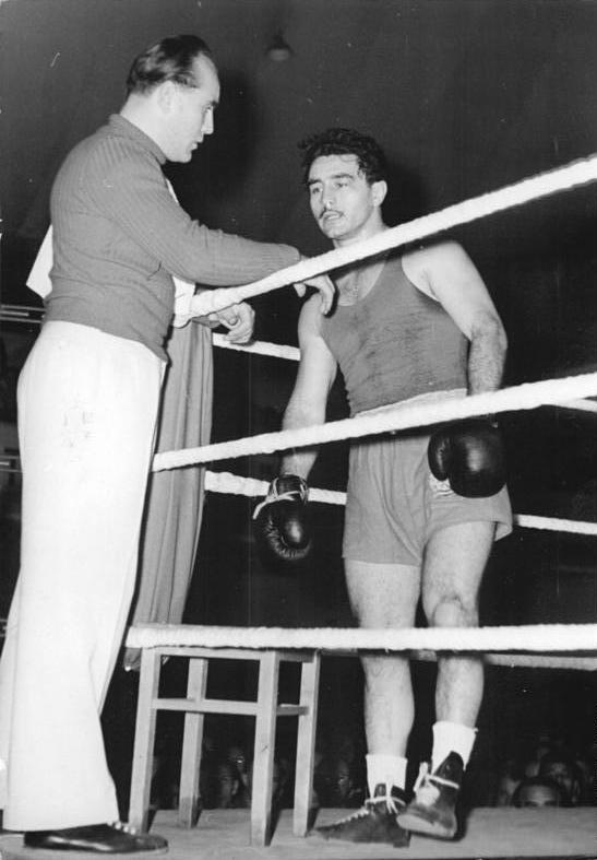 László Papp (z prawej), fot. Bundesarchiv, Bild 183-34311-0001 / CC-BY-SA 3.0